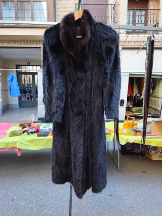 Abrigo de piel largo