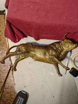 Figura de Bronce Toro