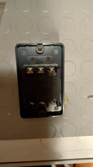 Doppio interruttore verde/rosso