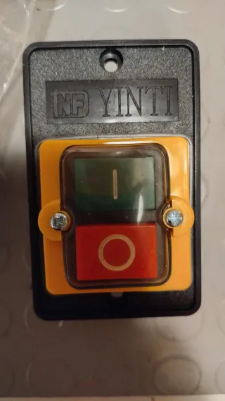 Doppio interruttore verde/rosso