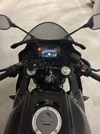 Yamaha YZF R125 Negra