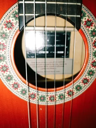 Guitarra Algeciras Roja