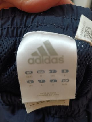 Pantalón Adidas Negro y Rojo