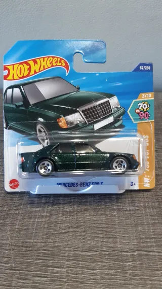 Lote 2 coches Hot Wheels: Audi RS2 y Mercedes
