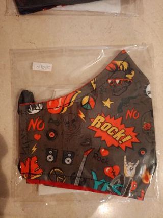 LOTE 7 MASCARILLAS CALAVERAS CON FILTRO NUEVAS