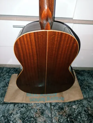 Guitarra Alhambra 4p 1984 Amplificada