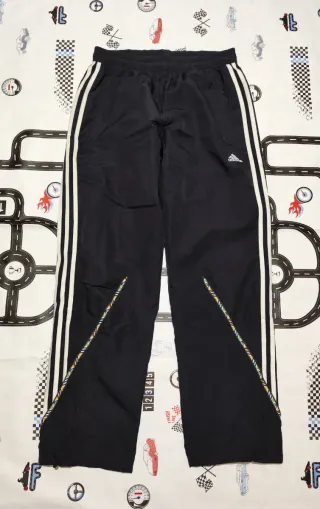 Pantalón chándal Adidas negro con rayas blancas