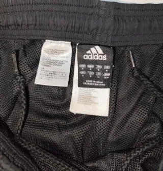 Pantalón chándal Adidas negro con rayas blancas