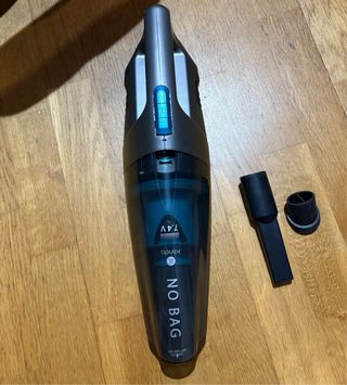 Aspiradora de mano Klindo de 7,5V.