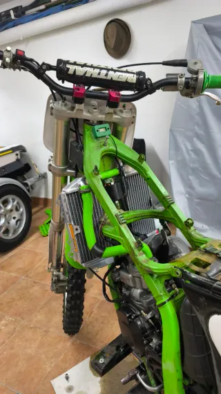 Kawasaki KX125 Restaurada entera