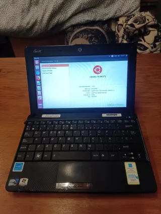 Portátil Asus Eee PC Ubuntu