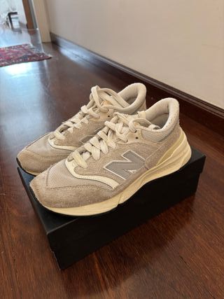 New Balance Talla 39 Beige/Gris