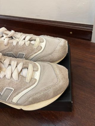New Balance Talla 39 Beige/Gris
