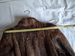 Abrigo de piel marrón