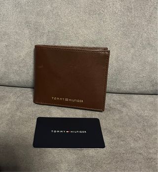 Pack Cartera y Tarjetero Tommy Hilfiger Marrón