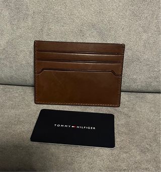 Pack Cartera y Tarjetero Tommy Hilfiger Marrón