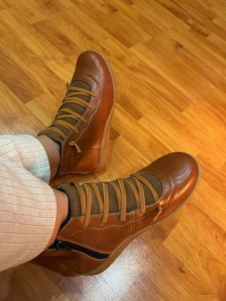 Botines marrones con cremallera