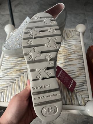 Mocasines Wondersfly con pedrería