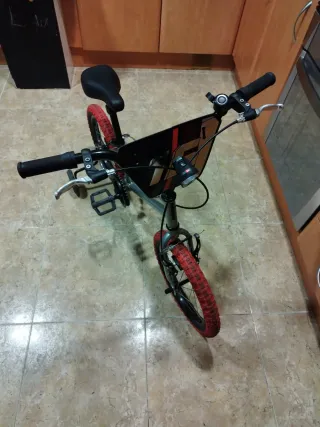 Bicicleta BMX Infantil