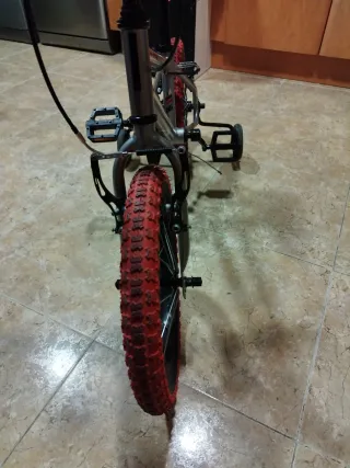 Bicicleta BMX Infantil