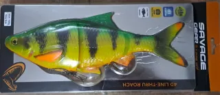 Señuelo Savage Gear 4D Line-Thru Roach 32cm