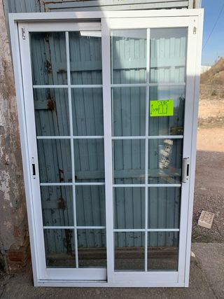 Puerta corredera aluminio blanco