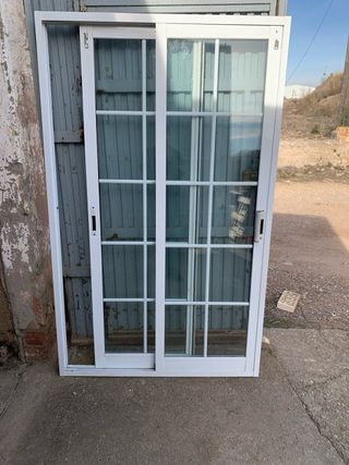 Puerta corredera aluminio blanco