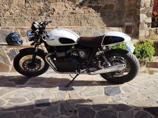 Triumph Thruxton 900 Ace