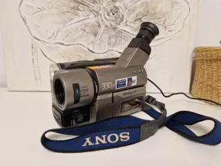 Videocámara Sony Handycam Hi8 Digital Zoom