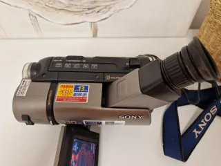 Videocámara Sony Handycam Hi8 Digital Zoom