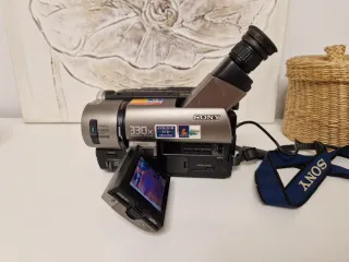 Videocámara Sony Handycam Hi8 Digital Zoom