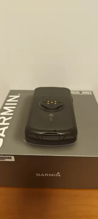 Garmin Edge 1030 Plus + protector Garmin.