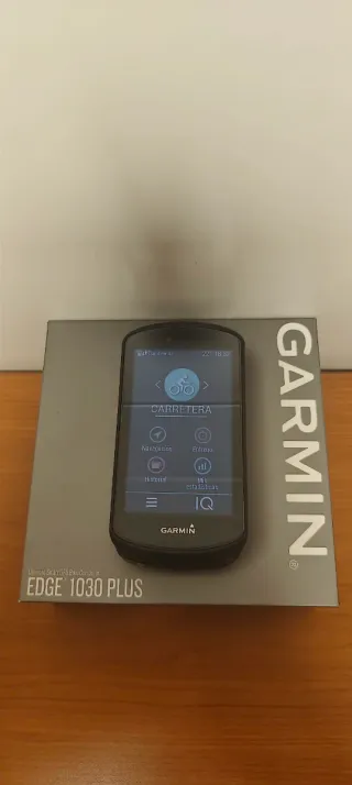 Garmin Edge 1030 Plus + protector Garmin.