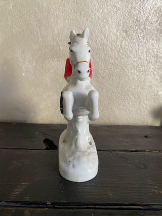 Figura jinete Lipizzaner Viena cerámica