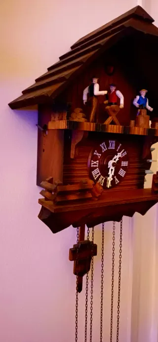 Orologio a cucù in legno