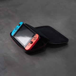 Funda oficial de viaje Nintendo Switch Super Mario