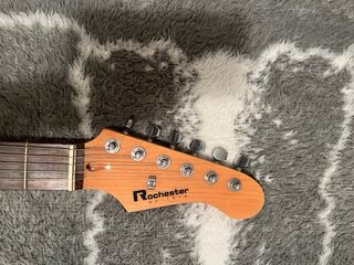 Guitarra Rochester Guitars