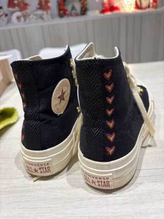 Converse Chuck Taylor All Star Lift Corazones