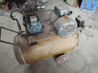 Compresor de aire antiguo