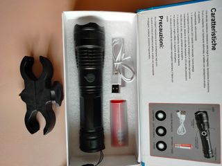 Linterna LED 6000lm Zoom + acople mariposa