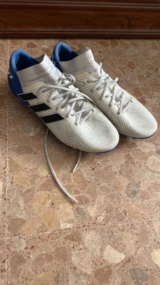 Botas de taco  Messi Adidas Talla 40