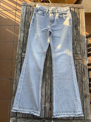 Pantalones vaqueros grises Mango