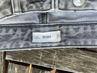 Pantalones vaqueros grises Mango