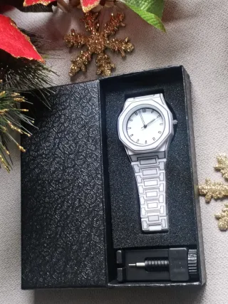 Oferta !Reloj tipo Milano Blanco y Negro