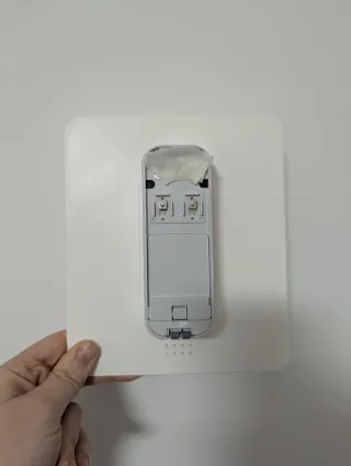 Embellecedor timbre Blink para atornillar o pegar