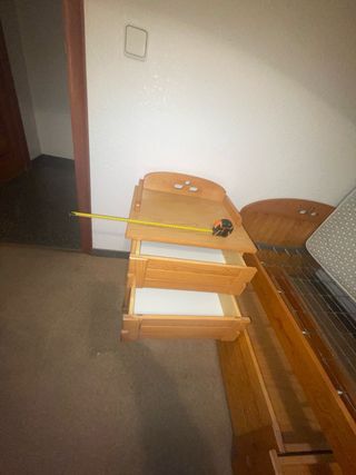 Armarios y cama de madera las 3 se vende