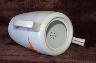 Bule em porcelana Vista Alegre sem tampa