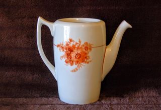 Bule em porcelana Vista Alegre sem tampa