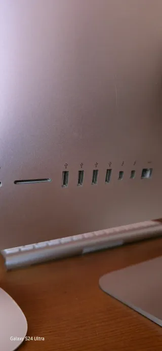 Mac Retina 4K i5 8GB RAM