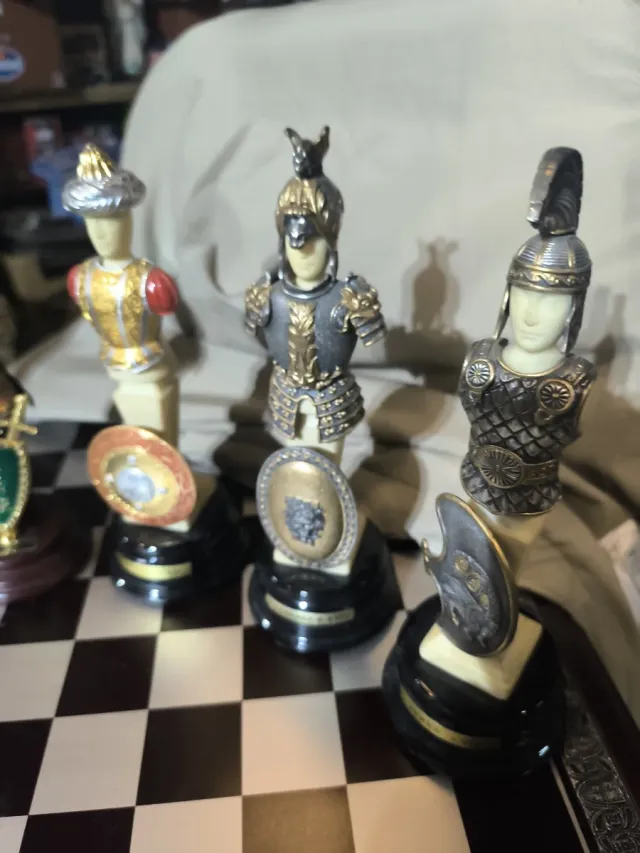 Repliche di armature piccole manca il verde